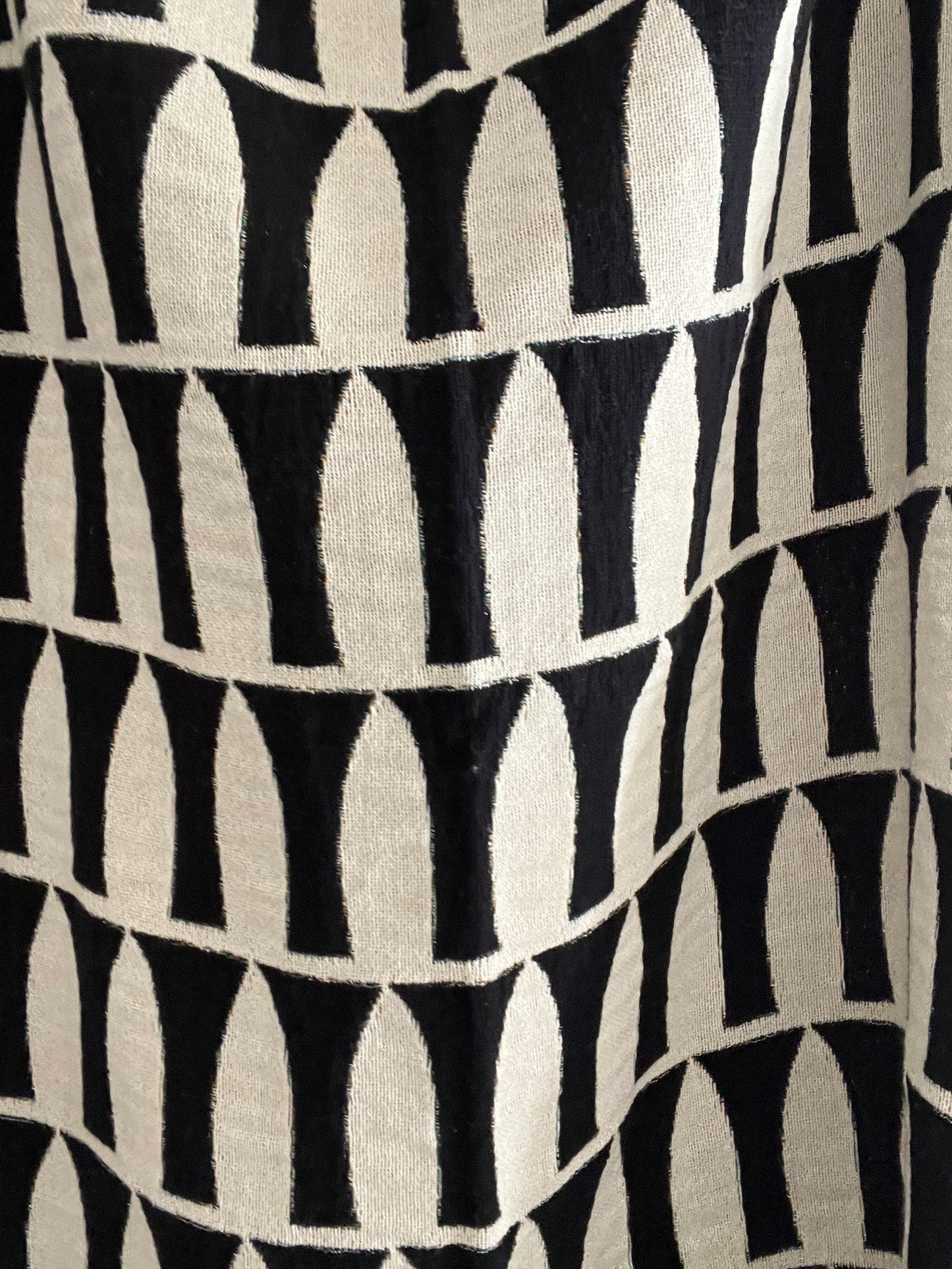 Arches - 50" x 60" Jacquard Woven Blanket