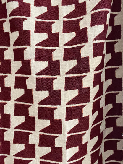 Jig - 50" x 60" Jacquard Woven Blanket