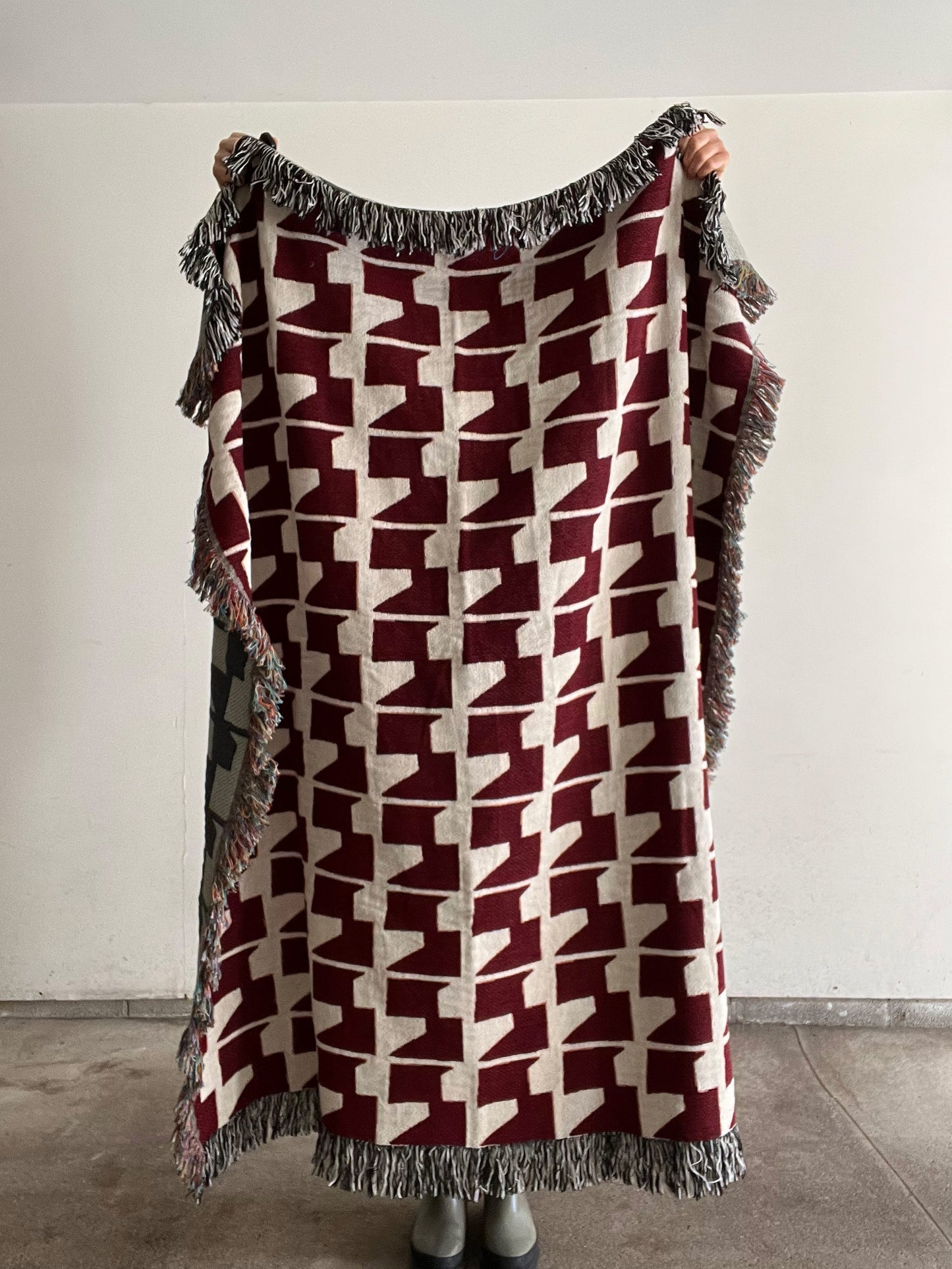 Jig - 50" x 60" Jacquard Woven Blanket